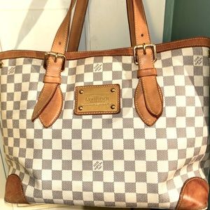 Louis Vuitton Hampstead purse